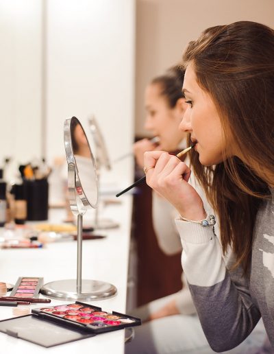 Jessie E Makeup & Beauty-Makeup Classes
